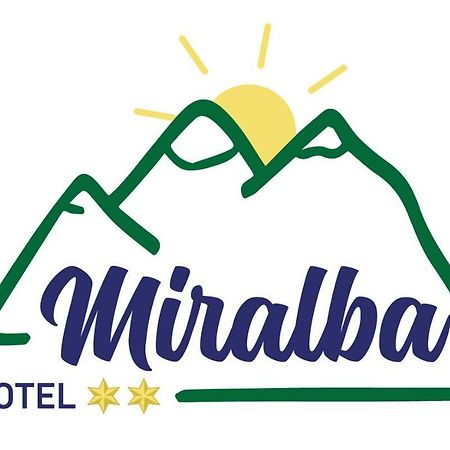 Alba de los Cardaños Hotel Miralba מראה חיצוני תמונה